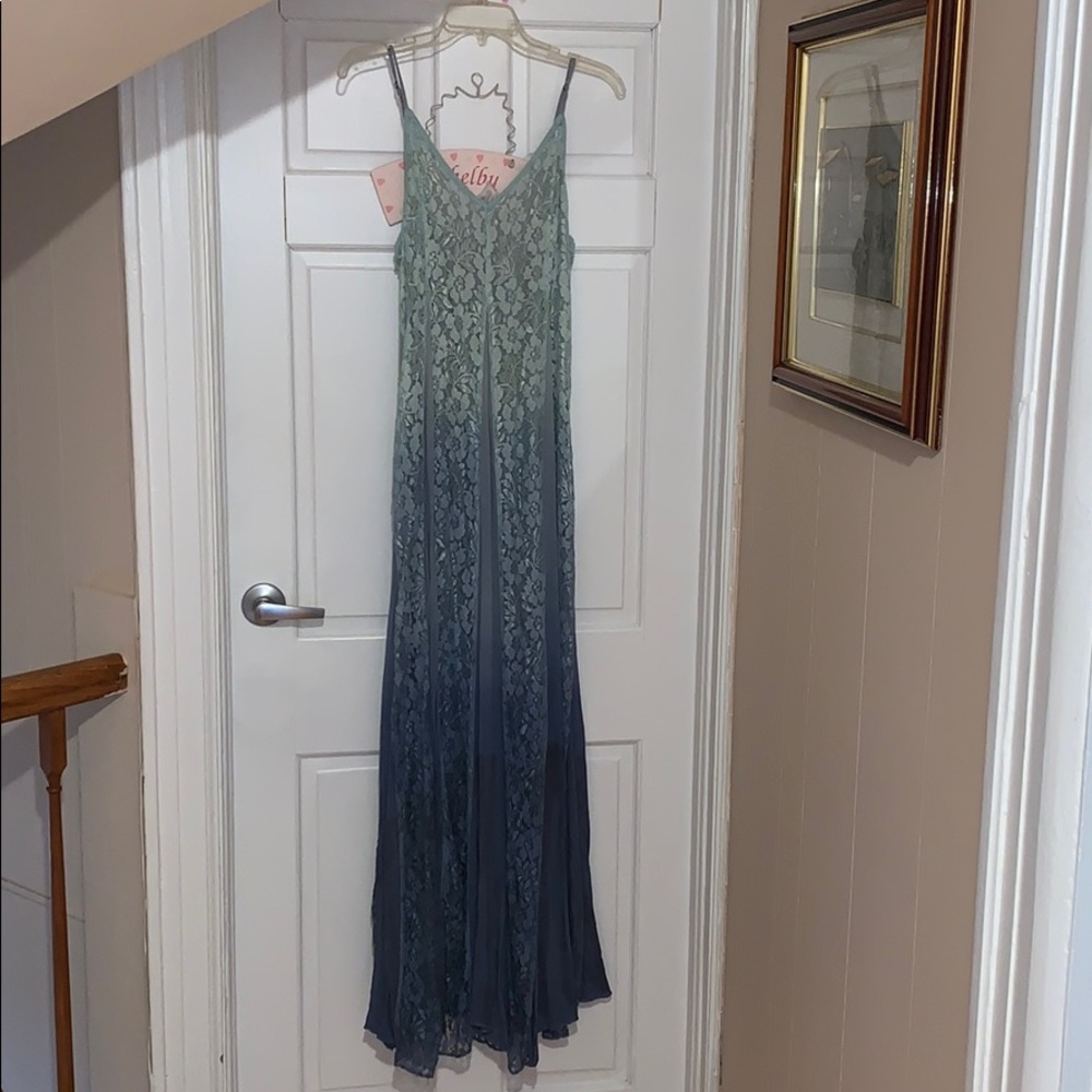 Urban Outfitters Kimchi Blue Flowy Dress Size 10